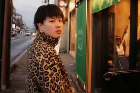 最“红”rapper王梓鑫，一个试图用正能量革新说唱圈的90后视频封面