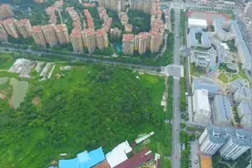 东莞南城超9万㎡流拍地块再次挂牌出让，起拍价降了将近5亿元！视频封面