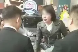 奔驰女车主公布18分钟谈判实录视频封面