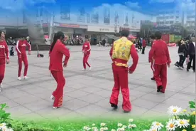 舞溜溜广场舞《苗乡侗寨请你来》