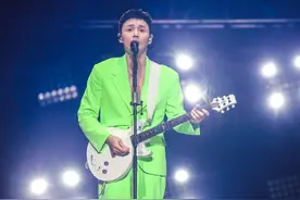 抢票难度“地狱级” 李荣浩演唱会将来蓉开唱