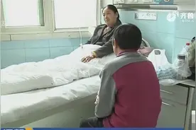 济南公交车“急刹”，乘客猛被“顶”到前面，七人受伤被送医视频封面