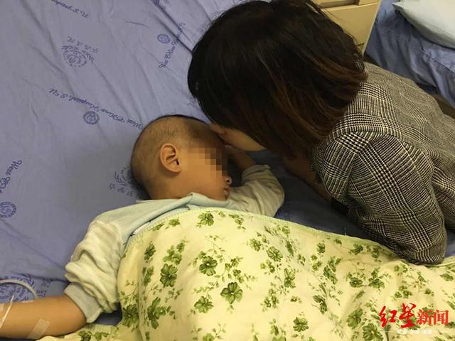 “奥特曼”男童患病肚大如球 你愿意帮他一起“打怪”吗