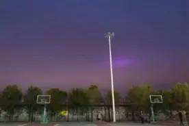 至尊宝驾七彩祥云来了？专家：灯光反射