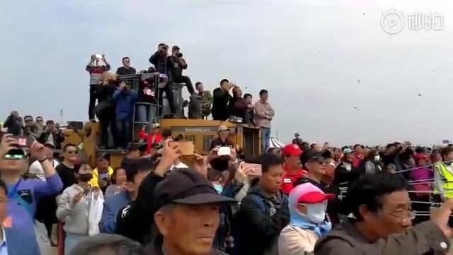 【荐读】“航母”上天了？！
