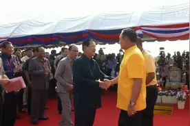 泰柬两国恢复运营跨境列车视频封面