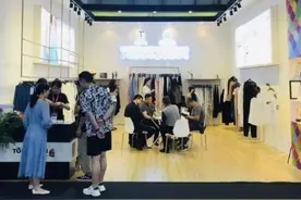 关注 | SILKINGS&TOPSON联名“春境”内衣盒子亮相SIUF图片