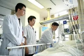 人机协作 精准“揪出”七个结节中三个癌图片