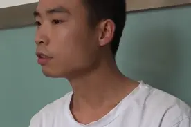 四维彩超显示正常 婴儿出生发现无右臂 院方：属于漏诊视频封面