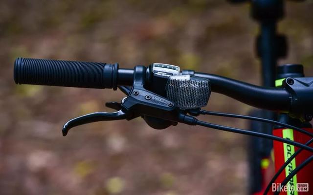 迪卡侬ROCKRIDER ST540 山地车评测