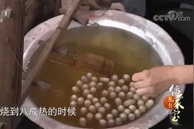 真正的“抽丝剥茧”，原来古人是这样收集的蚕丝，需要视力极好视频封面