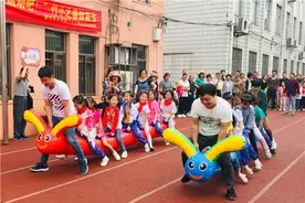 “毛毛虫”向前冲，婺城乡村小学运动会乐翻天！图片