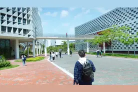 《新华纵横》后来的我们（成品）视频封面