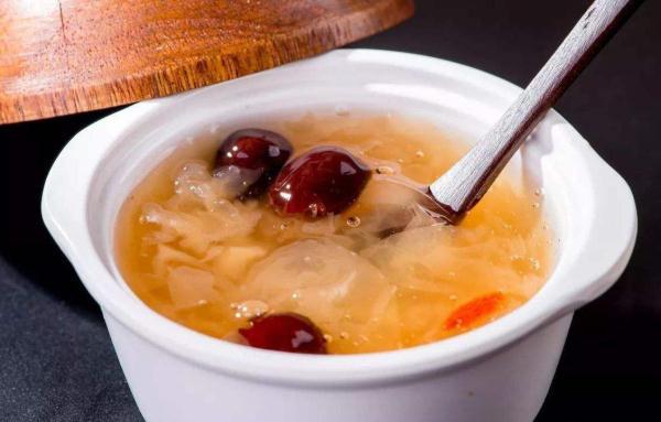 女人平时能吃燕窝吗 2026年女人平时能吃燕窝吗好吗 女人平时能吃燕窝吗 2026年女人平时能吃燕窝吗好吗