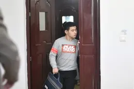 脑瘫大学生李硕的大学生活视频封面