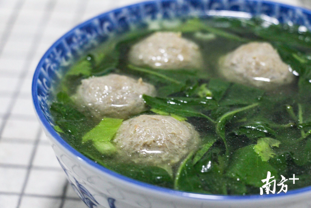 肉蓉花胶汤 肉苁蓉花胶煲汤的做法