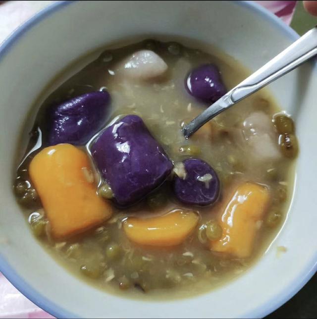 肉蓉花胶汤 肉苁蓉花胶煲汤的做法