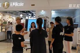 快看！这场“手语”快闪温暖了整个商场视频封面