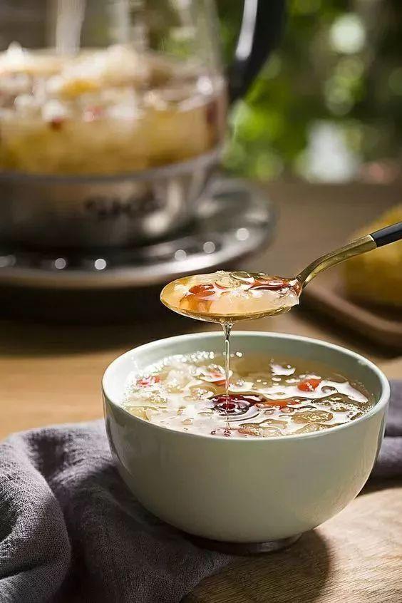 与花胶一样营养的食品 与花胶一样营养的食品叫什么 与花胶一样营养的食品 与花胶一样营养的食品叫什么