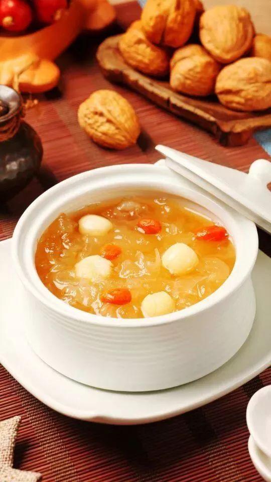 与花胶一样营养的食品 与花胶一样营养的食品叫什么 与花胶一样营养的食品 与花胶一样营养的食品叫什么