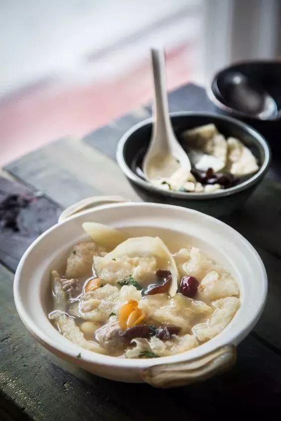 与花胶一样营养的食品 与花胶一样营养的食品叫什么 与花胶一样营养的食品 与花胶一样营养的食品叫什么