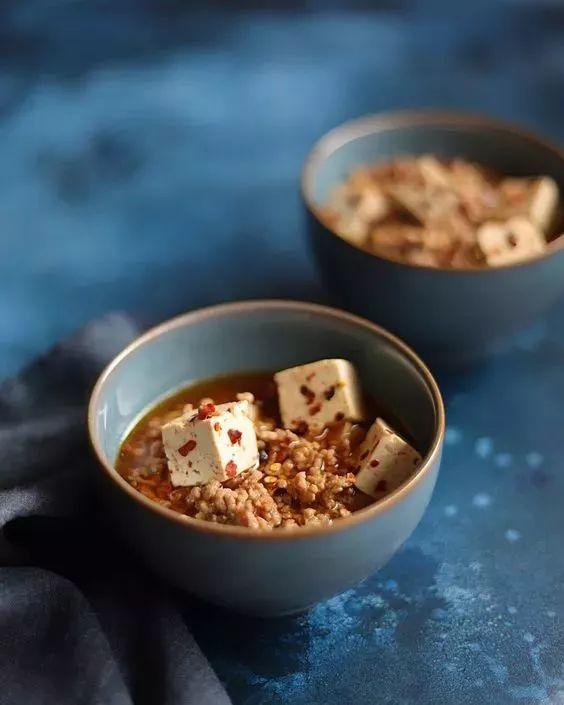 花胶和猪蹄的营养价值 2026年花胶和猪蹄的营养价值区别 花胶和猪蹄的营养价值 2026年花胶和猪蹄的营养价值区别