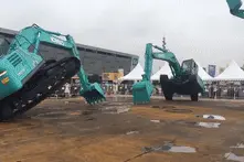 挖掘机还能这么开！“挖挖”热舞走起来视频封面
