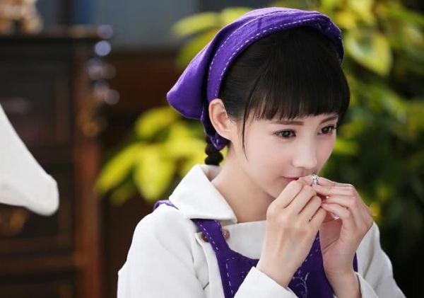 《海棠经雨胭脂透》终于来了，邓伦饰演男主，男二颜值并不输他