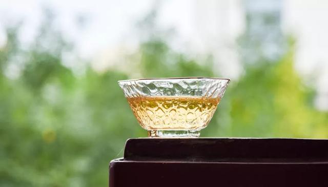 古法酿造的梅酒，让你连呼吸都带着梅子香