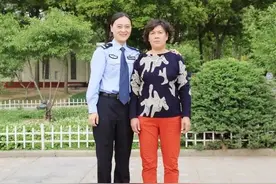 妈妈的脊背图片