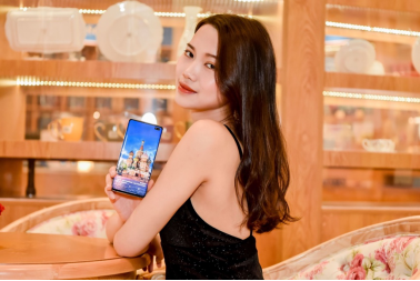 什么是最漂亮的旗舰手机屏幕？三星Galaxy S10系列告诉你