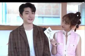 林一小时光杀青后就把邢菲拉黑了，得知原因：网友不厚道的笑图片