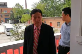 庞青年：南阳日报“砰”地一写，措手不及视频封面