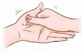 睡眠不好的人，平时多做三个小动作，助眠效果杠杠滴图片