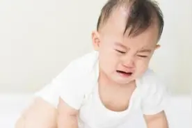宝宝不抱不睡，一放就醒？做好七点让孩子和妈妈能睡个好觉图片