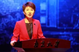 从南大外院走出的女主播刘欣，20年前就是英语“大神”图片