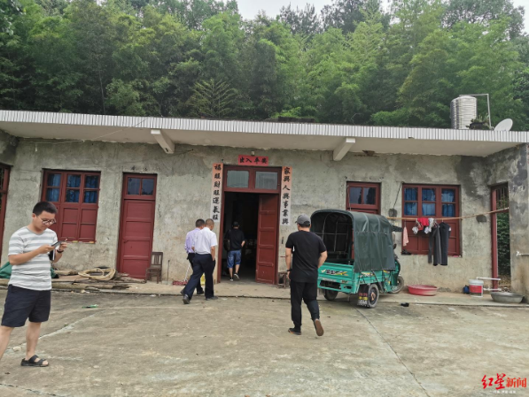 湖南“5天杀5人”嫌凶：沉溺吃喝嫖赌，前妻曾因其出轨自杀
