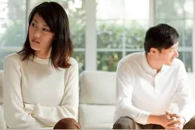 宝宝吃饱没？困扰很多新手爸妈的问题，其实一张图就能解决图片