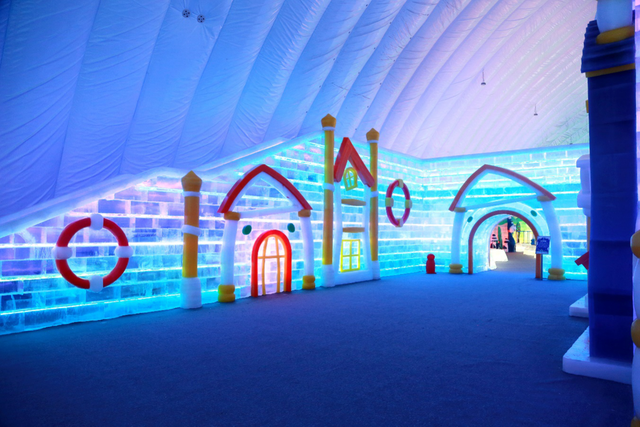 哈尔滨冰雪大世界“室内冰雪主题乐园”开启穿越四季的冰雪童话之旅