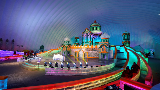 哈尔滨冰雪大世界“室内冰雪主题乐园”开启穿越四季的冰雪童话之旅