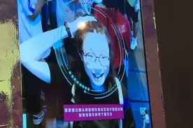 美术生们“脑洞”有多大   一起来看广美毕业展视频封面