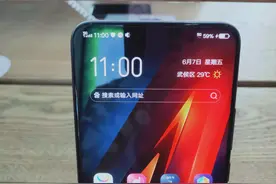要买5G手机  至少还要等一个月视频封面