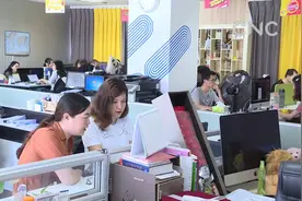 俄罗斯姑娘萨丽娜：“我在中国做电商”视频封面
