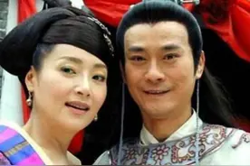 20岁收获影后，演活了苗翠花，星爷为她做伴郎，60岁过成这样图片