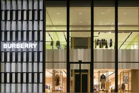 Burberry在上海连开两店，它主推的新印花会是新一代爆款吗？图片