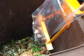 扔湿垃圾弄脏手？破袋神器解决你的烦恼视频封面
