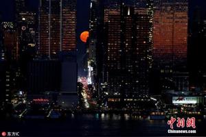 “草莓月亮”即将来临 世界各地“同月不同名”图