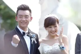 都市男女情感纠葛 CCTV6电影频道6月18日09:57播出《咱们结婚吧》视频封面