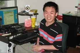 渐冻躯体中的生命之火——走进“渐冻人”李卓君的世界图片
