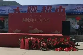 《乡村爱情12》拍摄现场：谢腾飞带着腾龙腾凤逛大脚超市图片